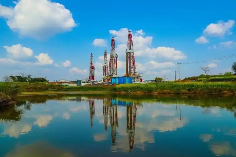 西南油气田页岩气提采控减跃上新台阶