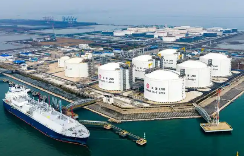 国家管网迎来采暖季“首船”液化天然气