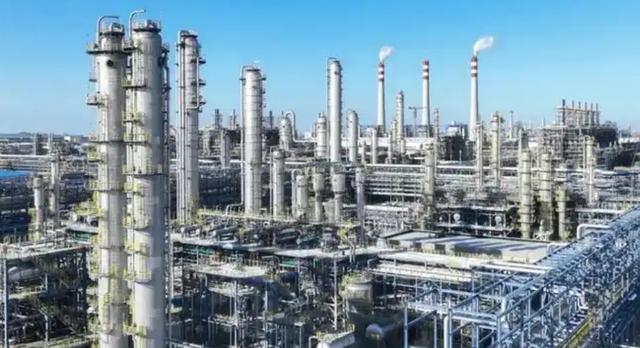 获得额外原油进口配额，地炼正在经历生死考验