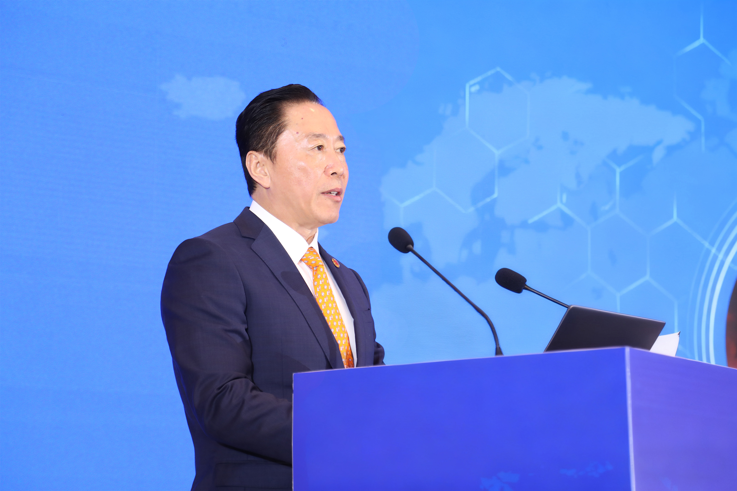 1760671677403007640.jpg 许主席.jpg